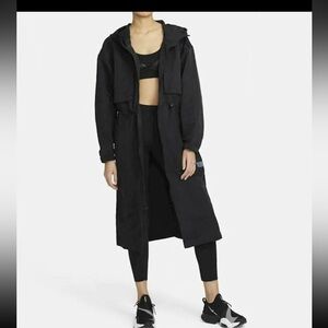 Oversized Nike Jacket - Medium Tall